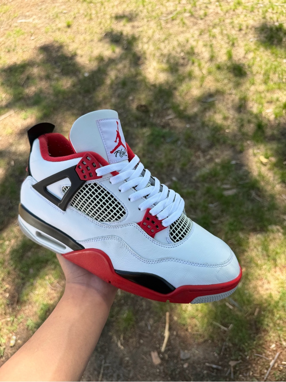 Jordan 4 “Fire Red”